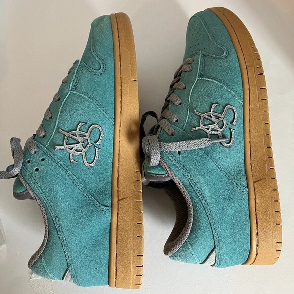 New Men's Lace-Up Sneakers Teal Suede VR1 Size 9. - Picture 5 of 8